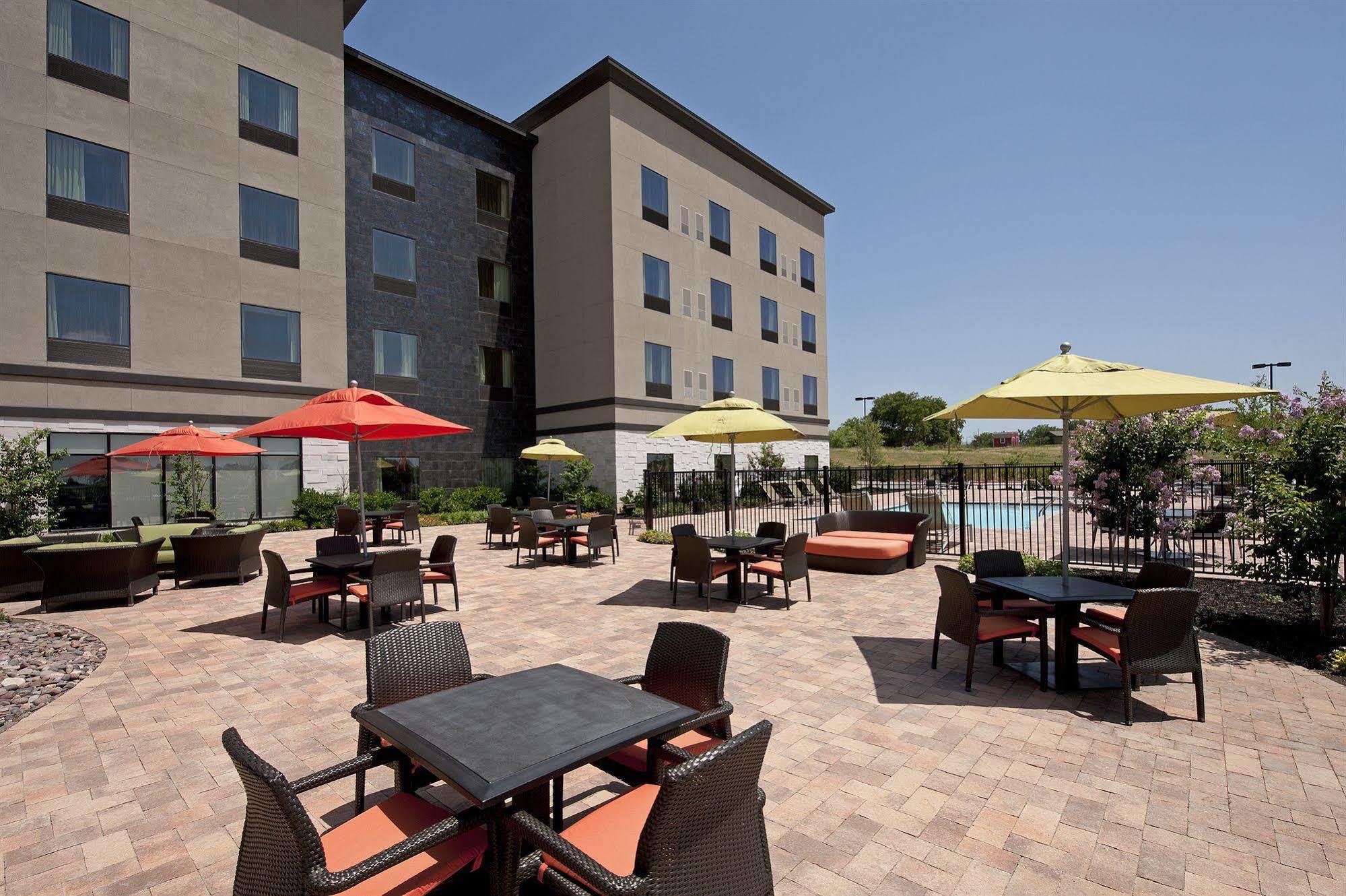 Hilton Garden Inn Ft Worth Alliance Airport Roanoke Exterior foto